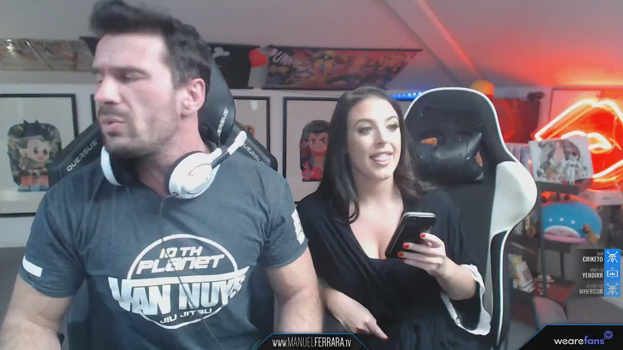 Palpable sexual tension just before Angela's scene (BTS clip from a few years ago)