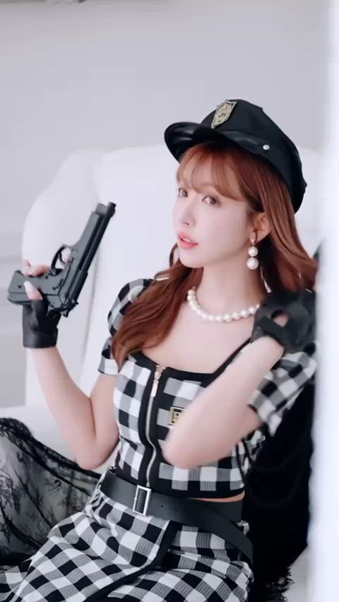 Yua Mikami - Sugar & Jewels Photoshoot Clip #2