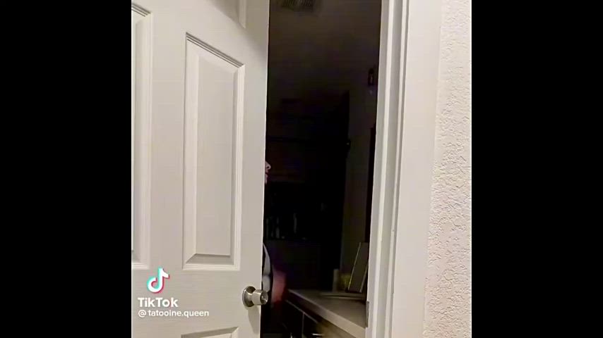 Love-it when nips flick like that
