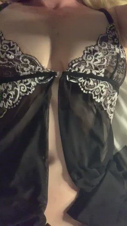Would you smash my 39 yr old pussy?