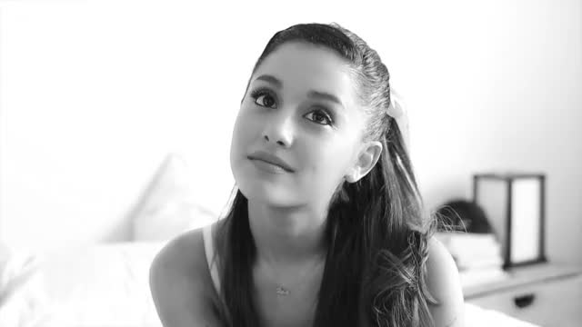 Ariana Grande Celebrity gif