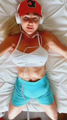 abs muscles muscular girl muscular milf gif