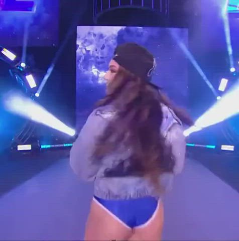 ass thick tiny wrestling gif