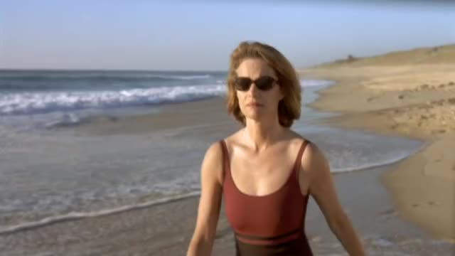 Maya Gaugler - Sous le Sable (2001) thefappeningblog.com