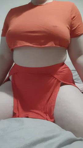 I've heard red is a sexy colour 🤔 (OC drop)