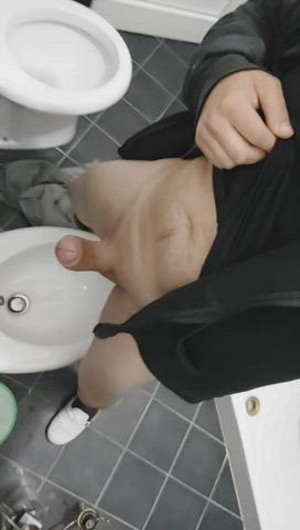 This is how my dick looks like when im pumping