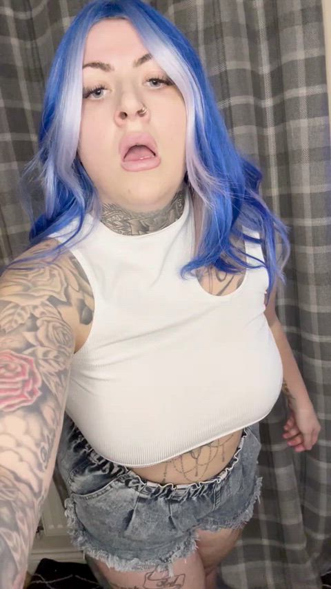 amateur bbw big tits chubby fart fart fetish natural tits tattooed white girl gif