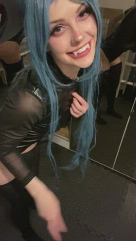 I look small from the front and chubby from behind ˊᵕˋ heard some of you like