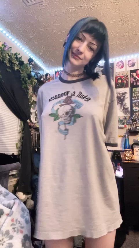 ass big tits boobs goth tits bigger-than-you-thought titty-drop gif