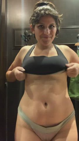 Shaking my tits in the dressing room!