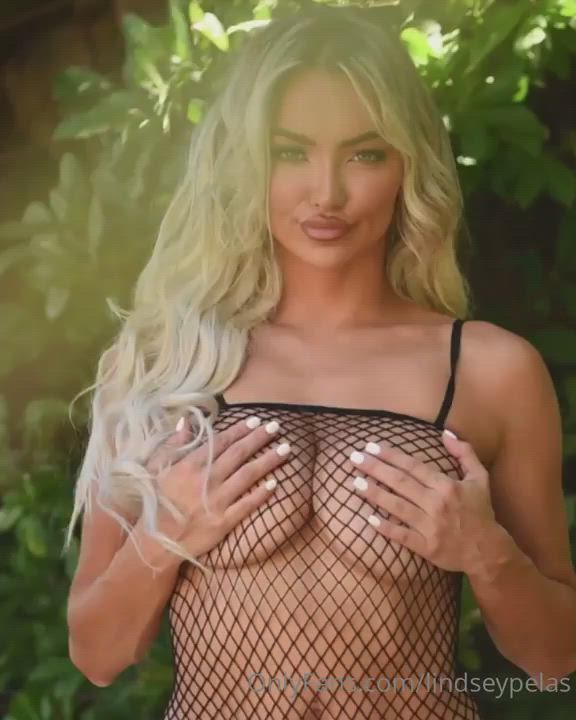 Lindsey black mesh