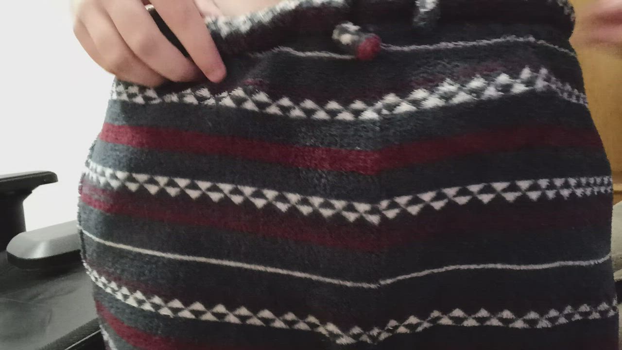 Showing my dick uwu