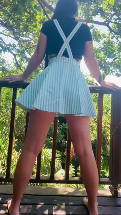 All legs and no panties [f]