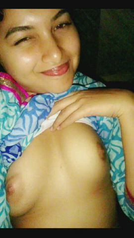 Paki cute Girl SOLO pic and video collection[56Pics/2Vids][collection dwld link👇]