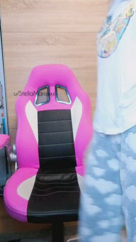 Part 01. I have a magic chair, what do you think?