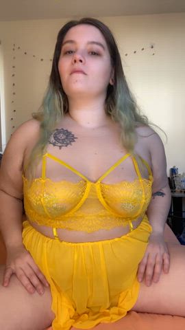 It’s payday, I want you to hand over your whole check while you worship my gorgeous