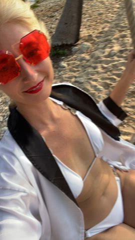 bikini hotwife milf sexy gif