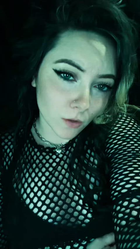 alt alternative brunette cute emo goth pretty tiktok white girl goth-girls gif