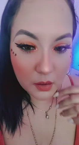 Do you want a mature woman who dominates you?