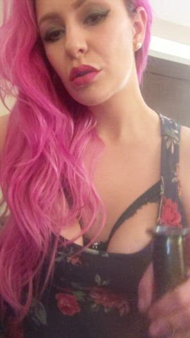 fat tits &amp; bong rips ✌️ happy 420 ?