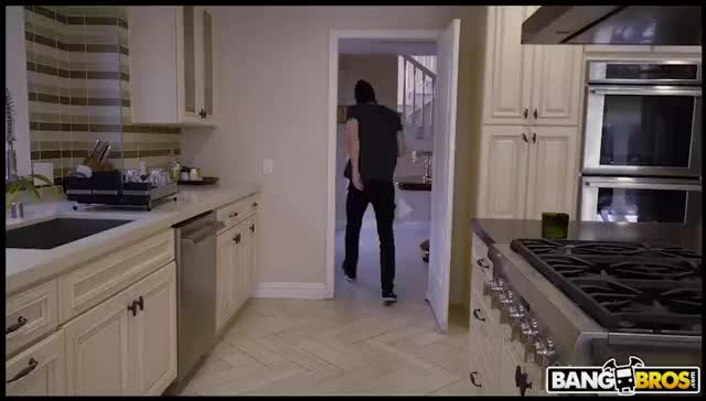 LINK VIDEO https://verystream.com/stream/iUYPk3ihW2F/62208.mp4