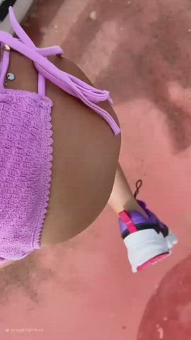 Bikini Girls