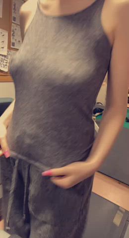 Would you come to my gym for some extra motivation? 🙈