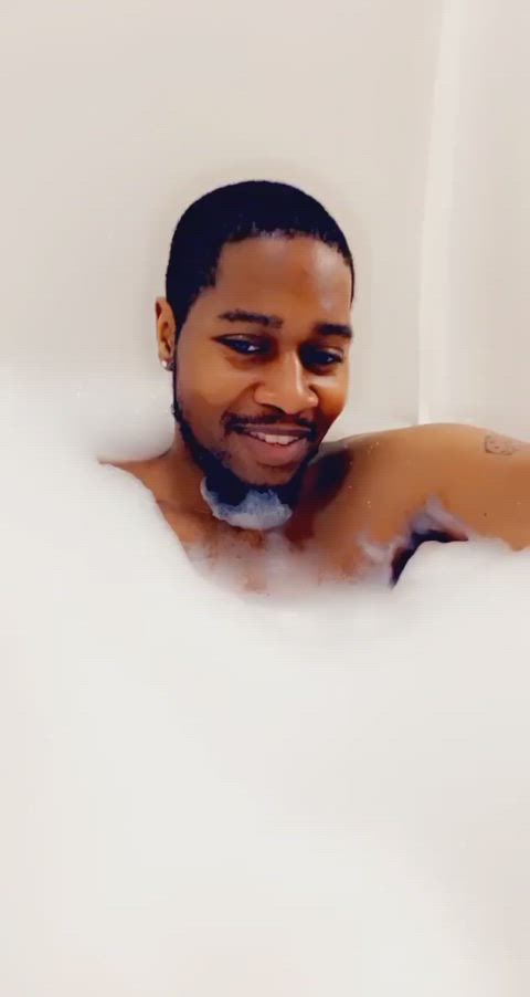 bathtub behind the scenes smile gif