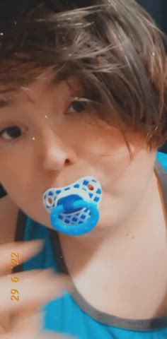 paci and sippy! 😋