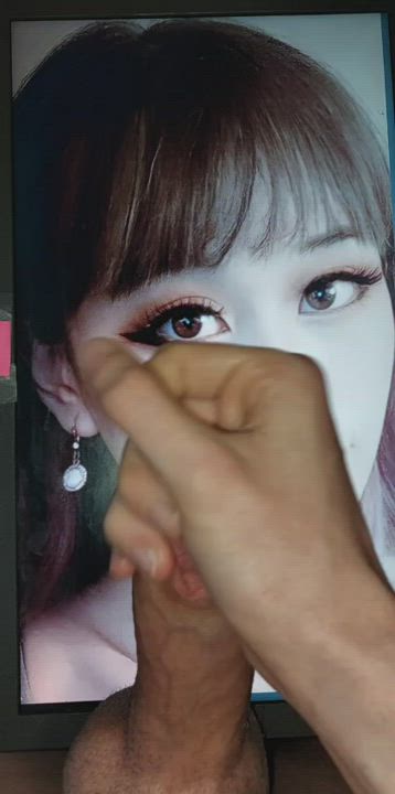 Squirting on saiirens face