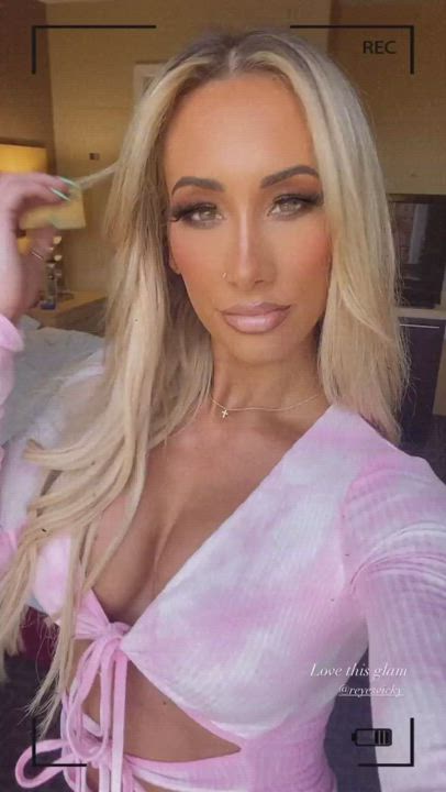 Mella is the queen