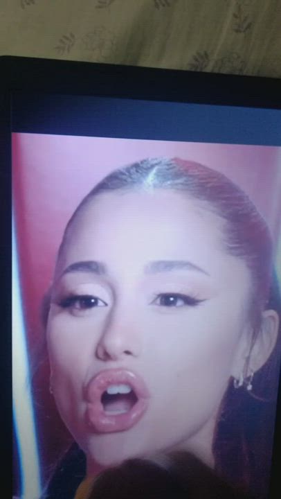 who wants to make cock and cum tribute for ariana grande with me? Kik: Kevynjeremie