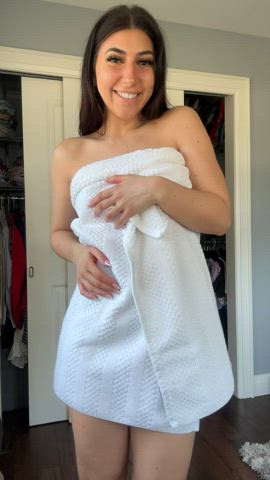 Amateur Babe Boobs Natural Tits OnlyFans POV Petite Solo Teen Tits Porn GIF by outrageousone