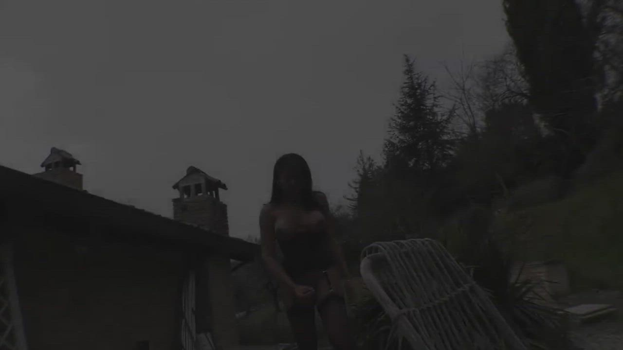 TS Waleska Sargentelly Uses Slave For Her Sexual Desire