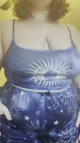 I love playing with my tits!