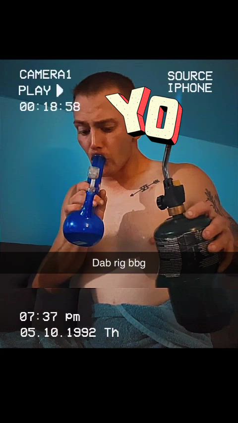 So fucking spun. Anyone wanna smoke and hang?