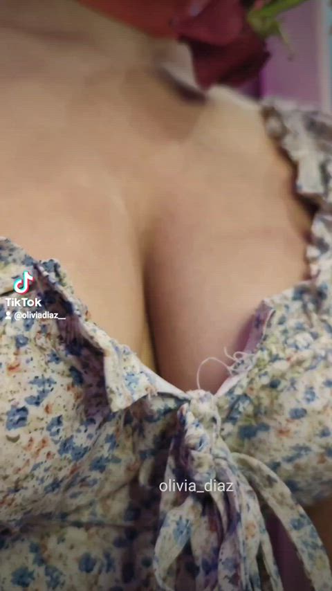 amateur big tits brunette cute natural tits onlyfans teen tiktok tits gif