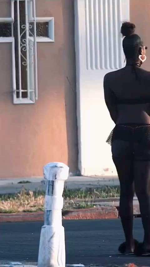 chocolate ebony escort prostitute gif