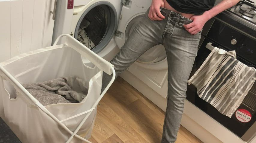 gay kinky pee pissing solo watersports gif