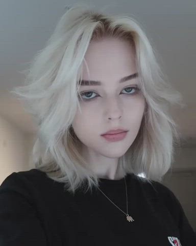 Babe Cute Innocent Eye Contact Blue Eyes Teen Lips Tribute Art gif