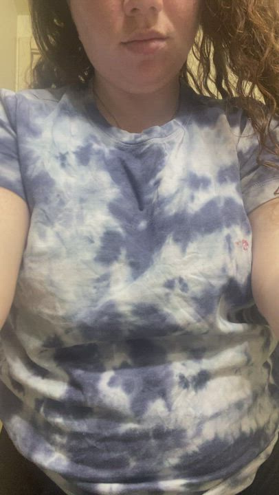Do you like redheads? Titty drop