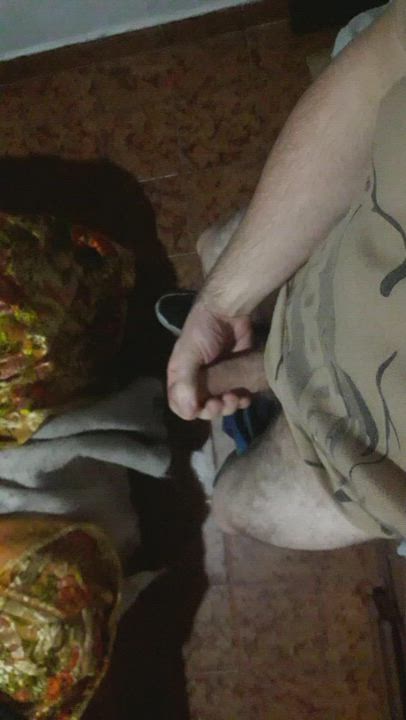 Hey! Suck my tight foreskin pls :)