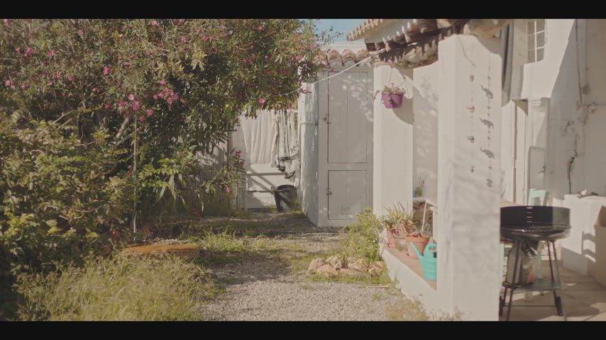 movie shower spanish gif