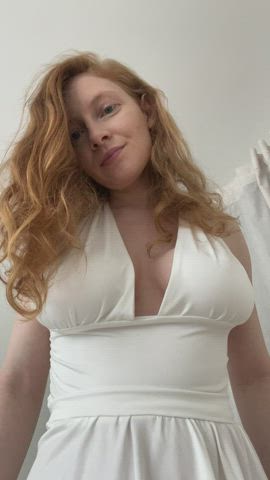 I'm only 5'2 but I can give you a nice view! (wow am I a rhyme master? :D)