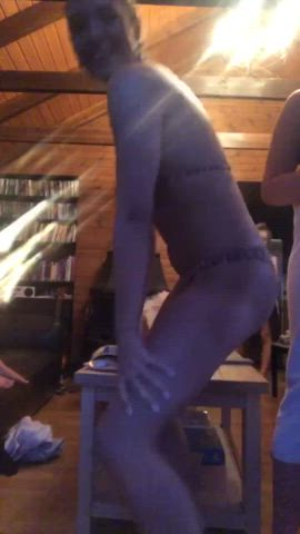 Bikini Teen Twerking gif