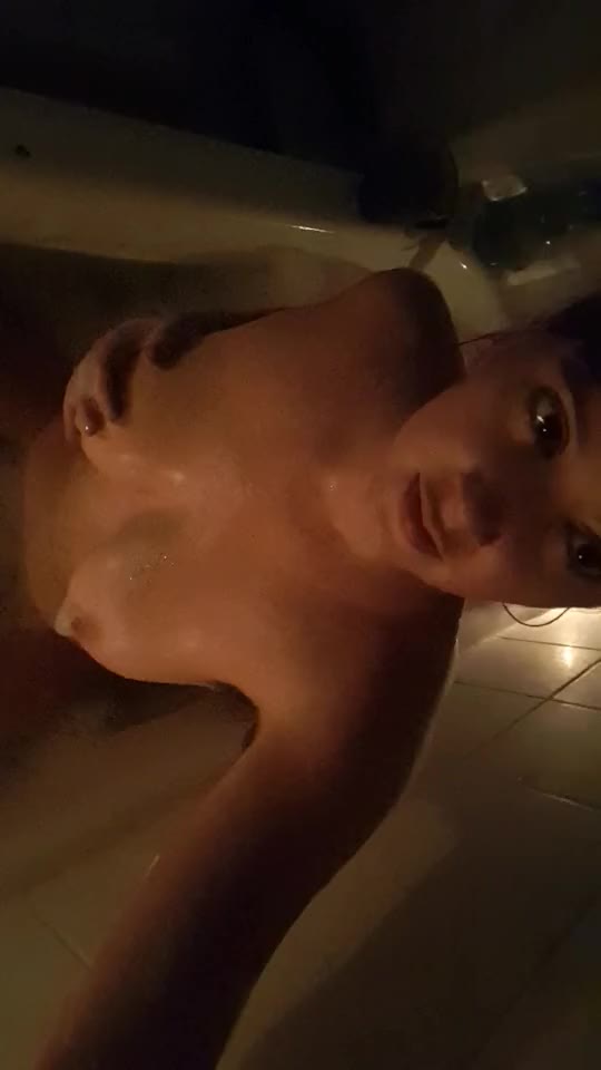 Snapchat-417864948