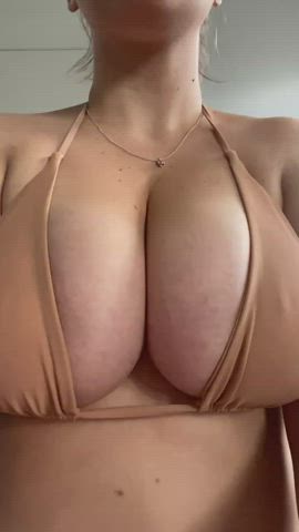 ass australian big tits bikini bouncing tits huge tits onlyfans pawg tits gif