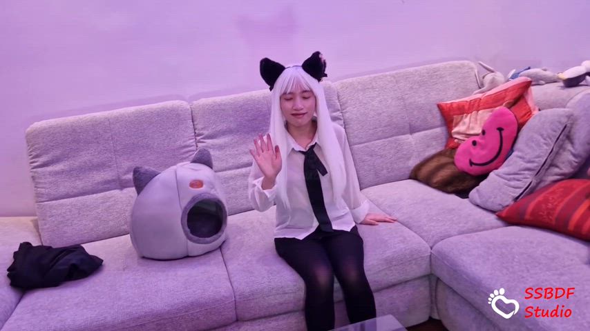 Do my 19 yo Asian feet in cat nylons and black sheer stockings drive you crazy ?