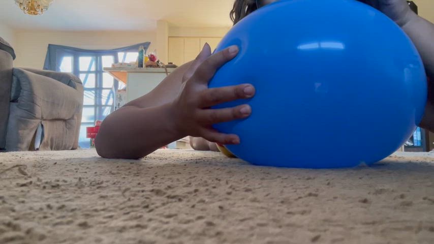 amateur balloons onlyfans gif