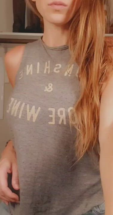 ... that slow burn 🔥 are tanlines your thing baby? 🌞😈